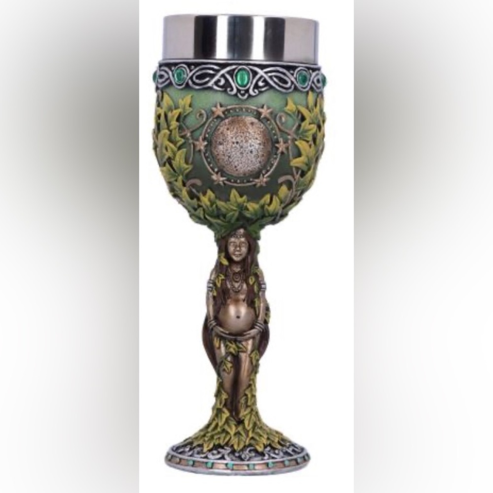Maiden, mother, crone- 3 cycles of a woman. This cup represents “mother”.